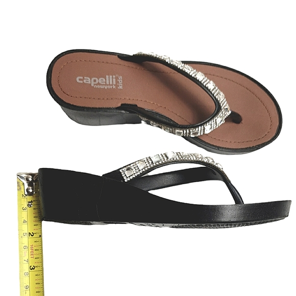 Capelli Kids Newyork wedge sandals embellish strap flip-flops US 12-13 EU 30-31 - Picture 6 of 7